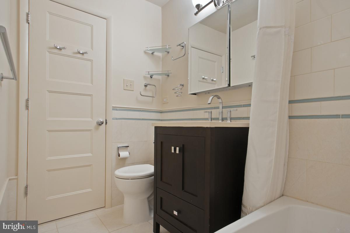 PARKSIDE CONDOMINIUMS - Residential