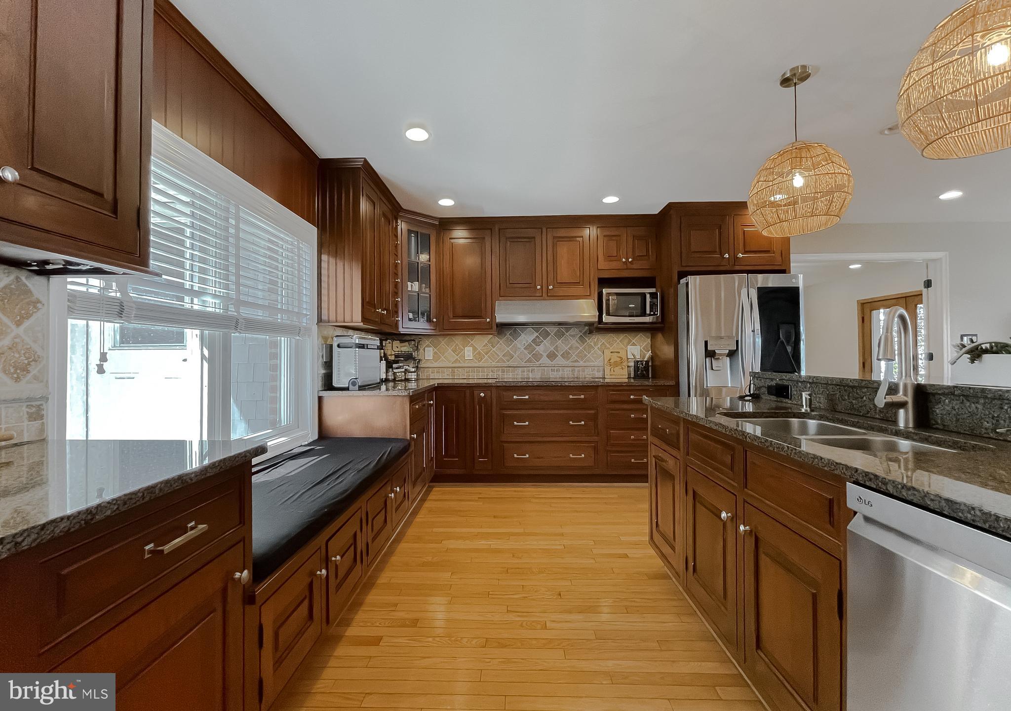 HALF PONE POINT - Residential