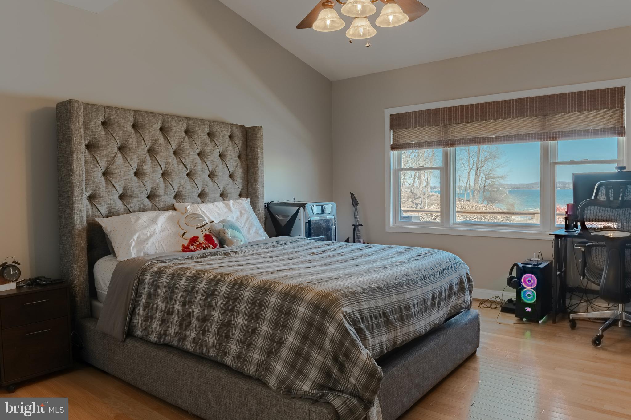 HALF PONE POINT - Residential