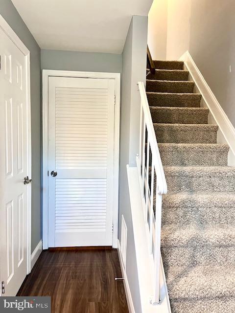 PINEWOOD HILL - Residential