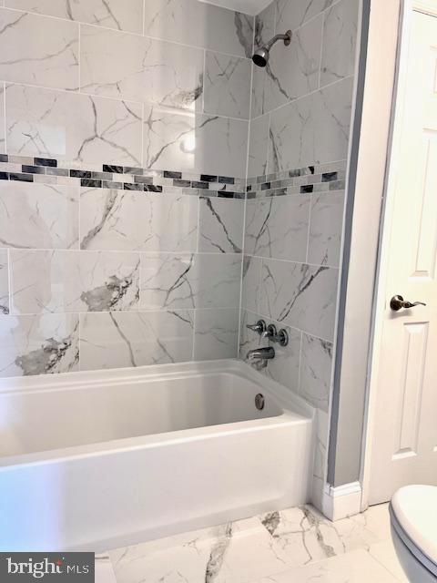 PINEWOOD HILL - Residential