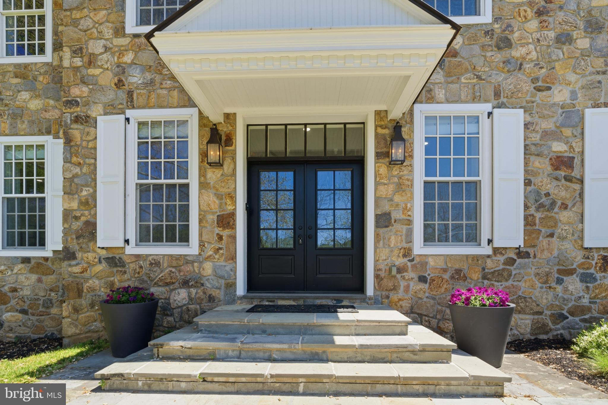 RADNOR HUNT - Residential