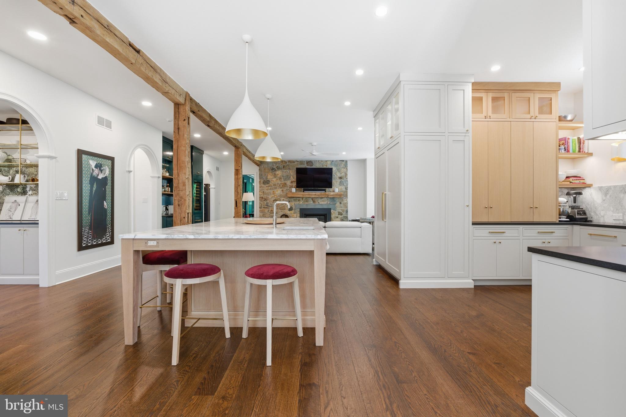 RADNOR HUNT - Residential