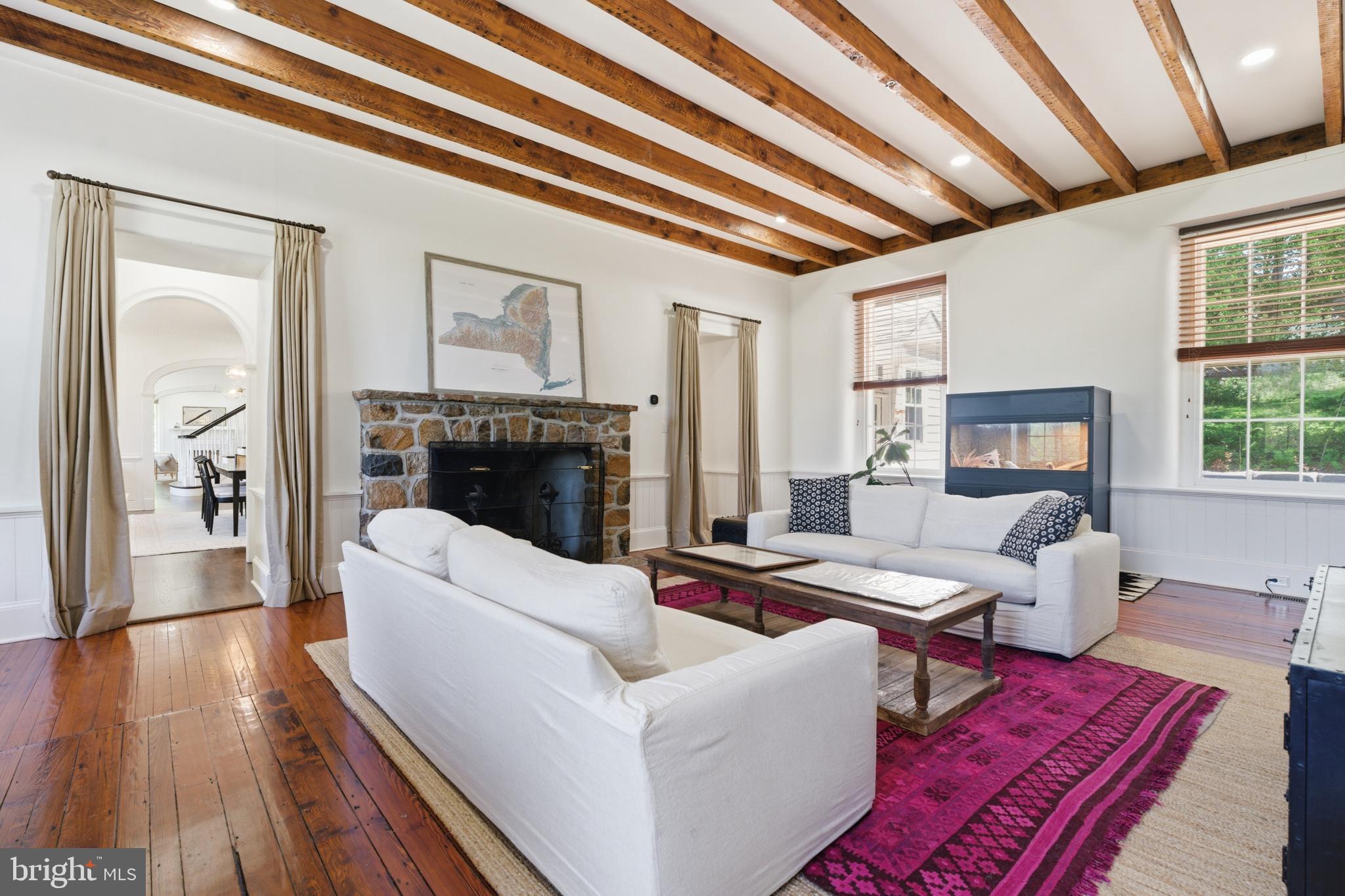 RADNOR HUNT - Residential