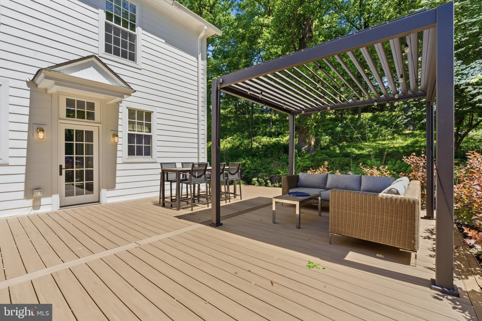 RADNOR HUNT - Residential