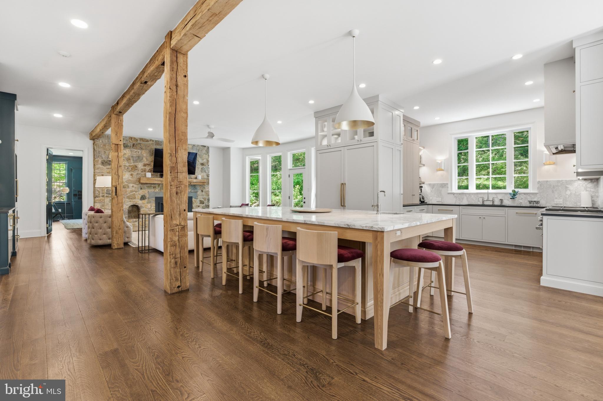 RADNOR HUNT - Residential