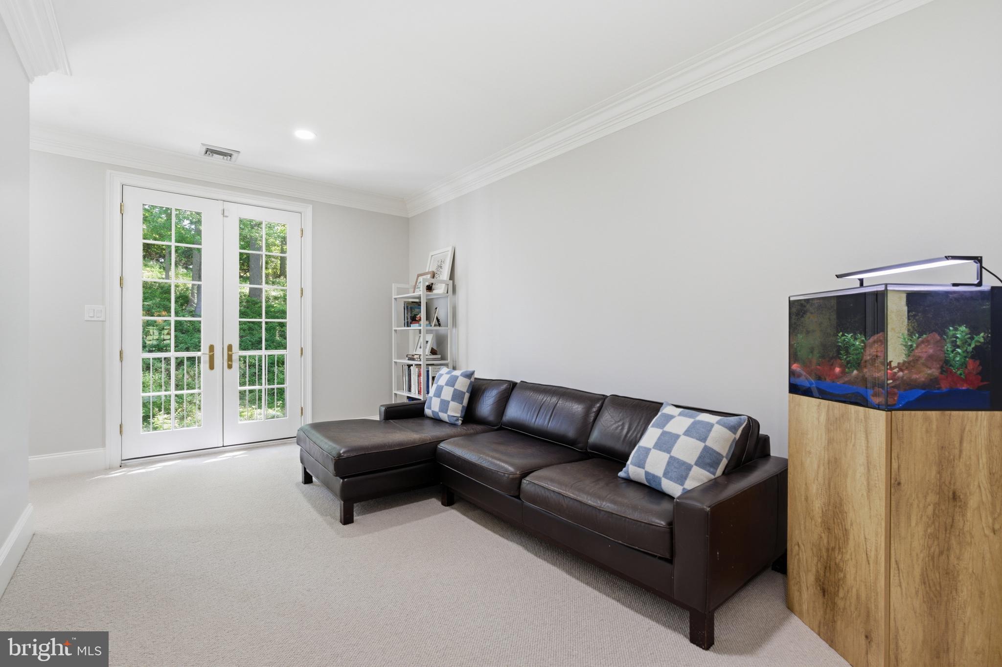 RADNOR HUNT - Residential