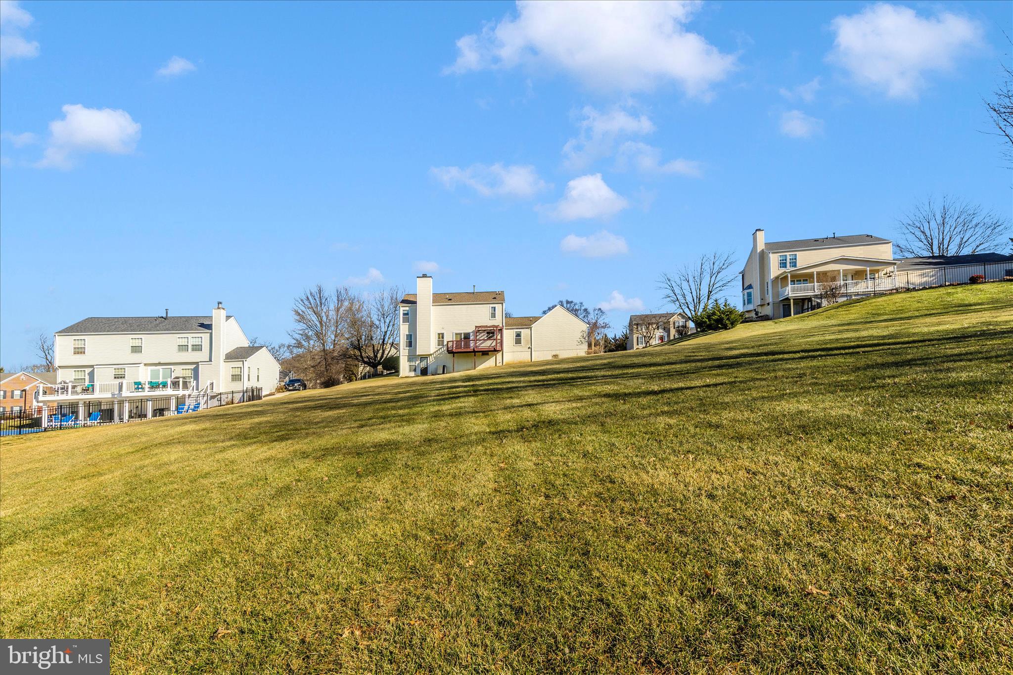 CAMBRIDGE FARMS - Residential