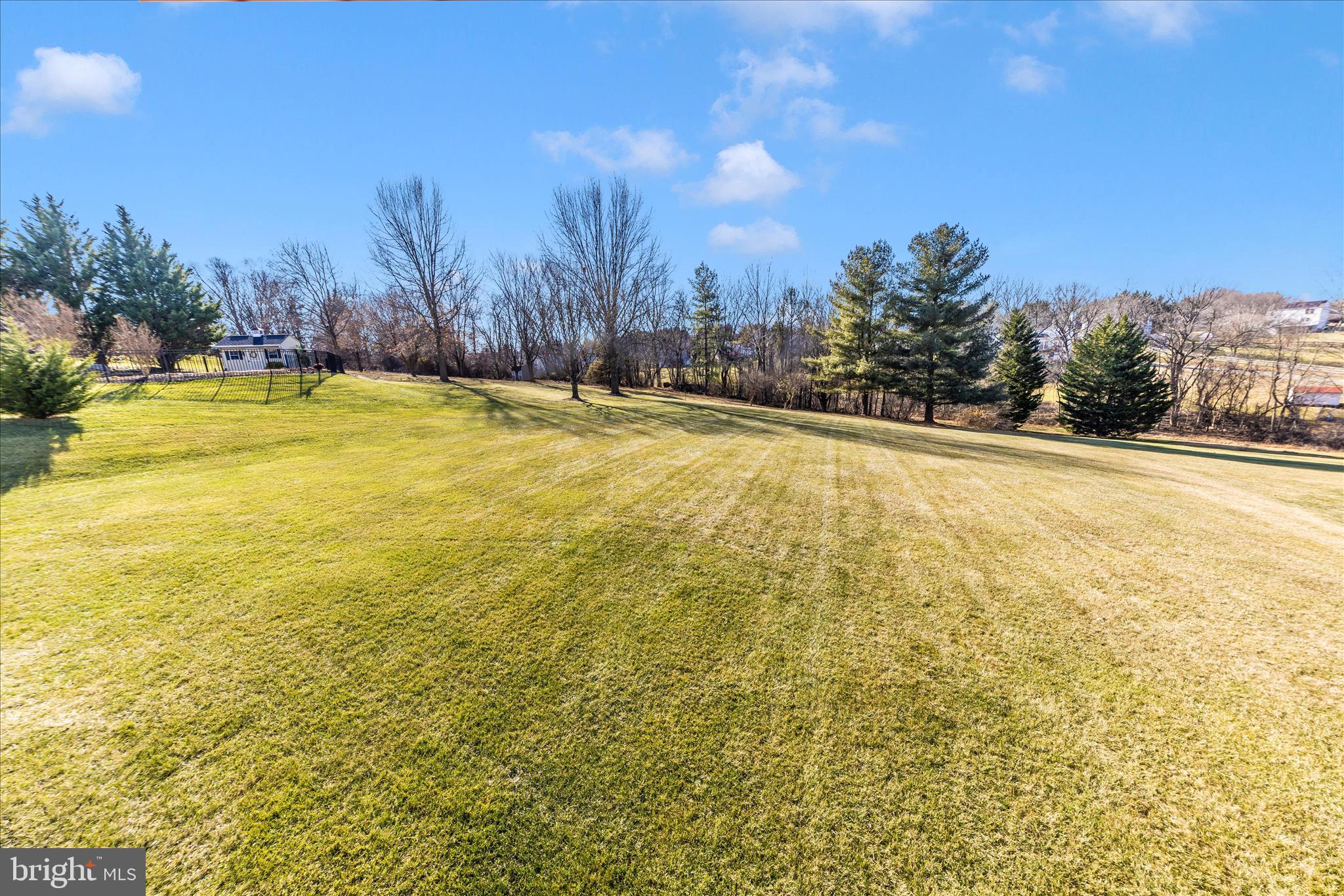 CAMBRIDGE FARMS - Residential