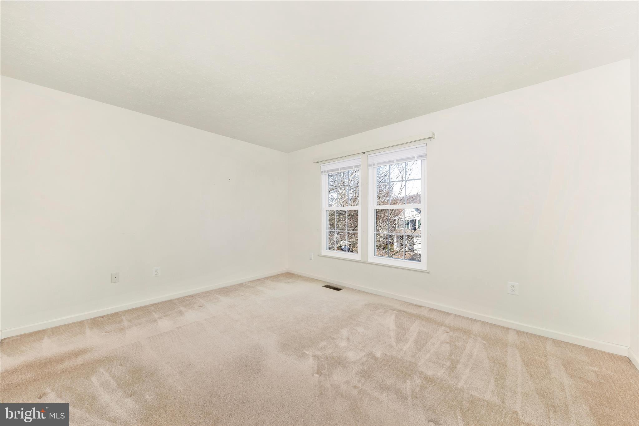 CAMBRIDGE FARMS - Residential