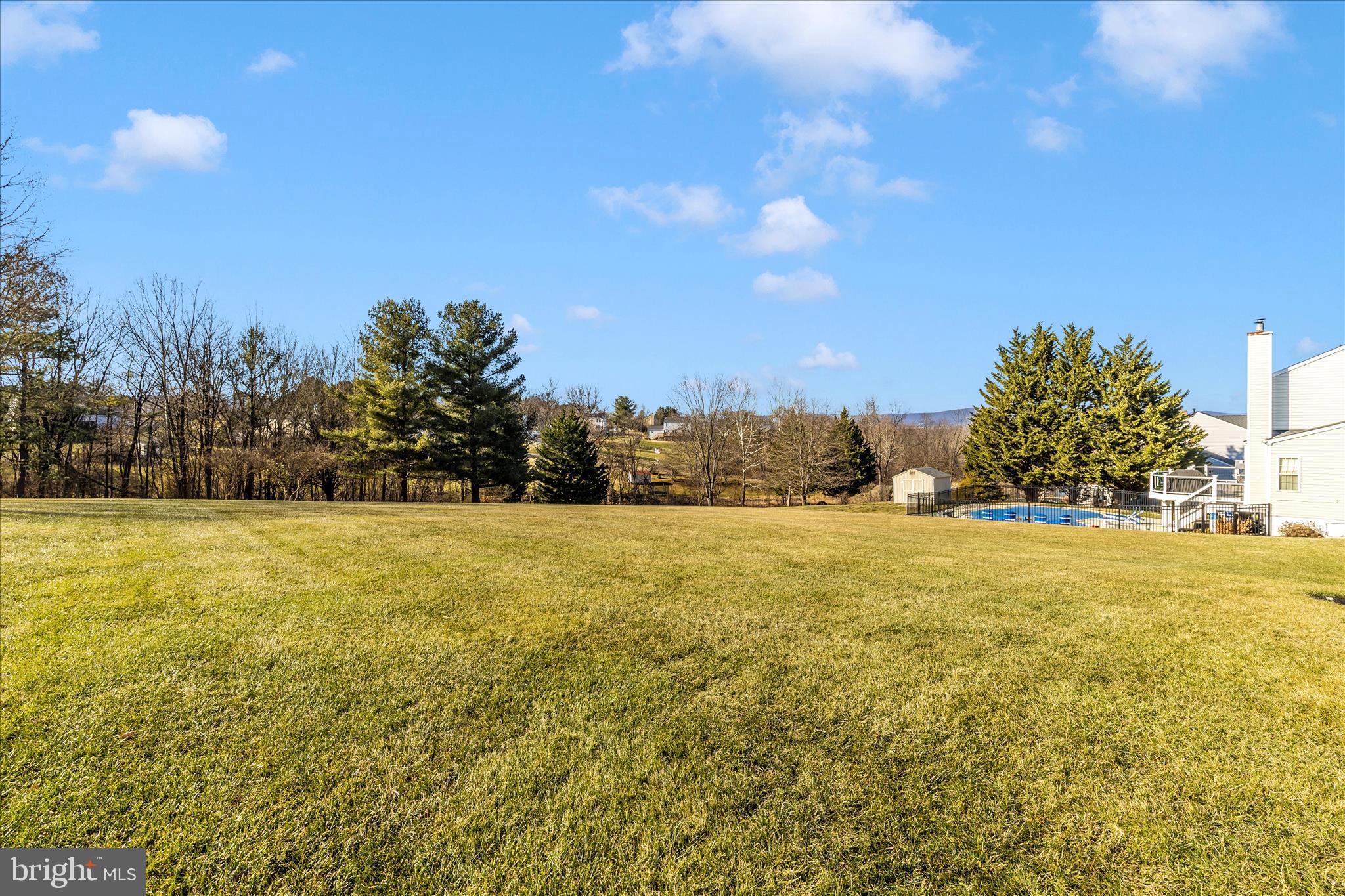 CAMBRIDGE FARMS - Residential