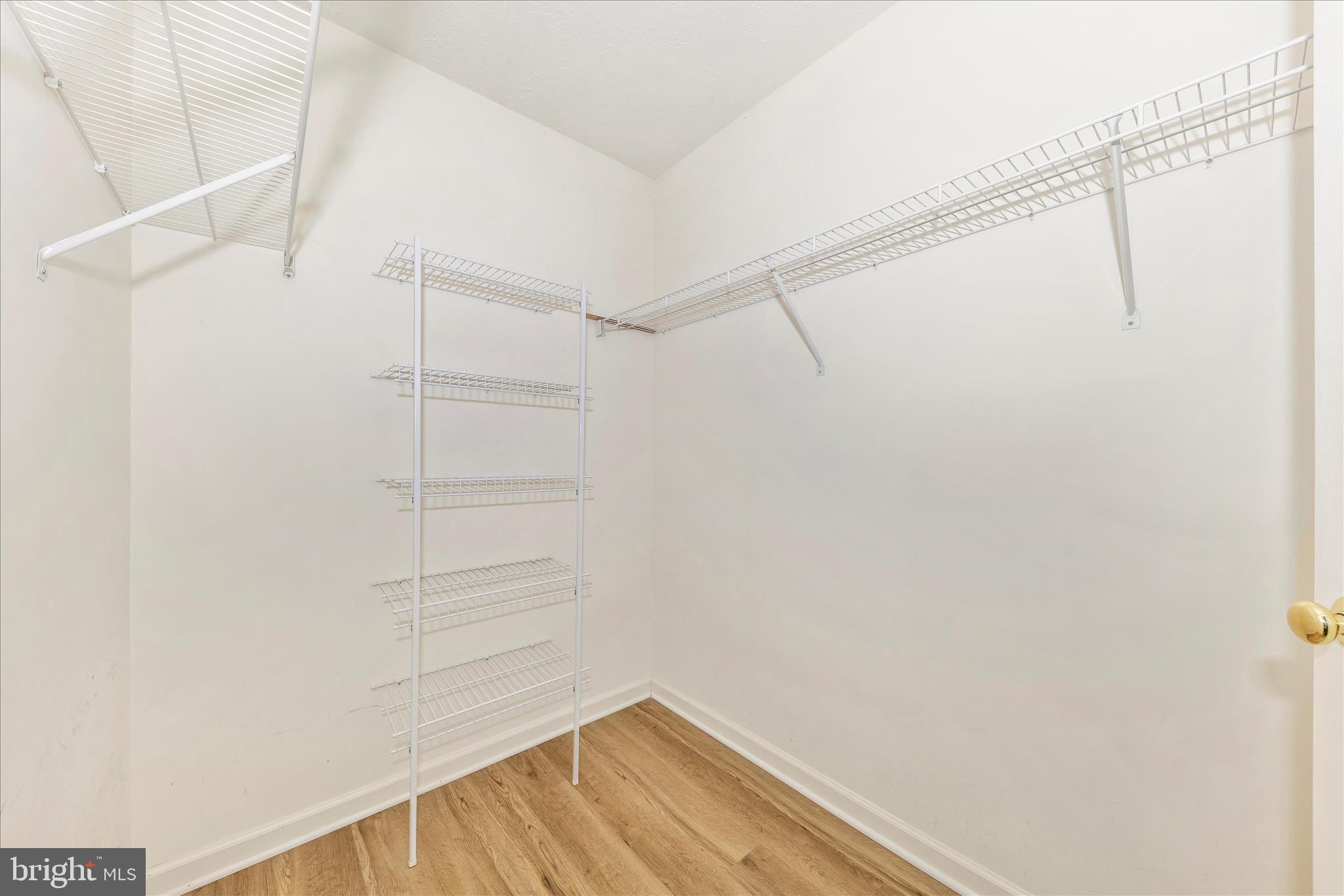 CAMBRIDGE FARMS - Residential