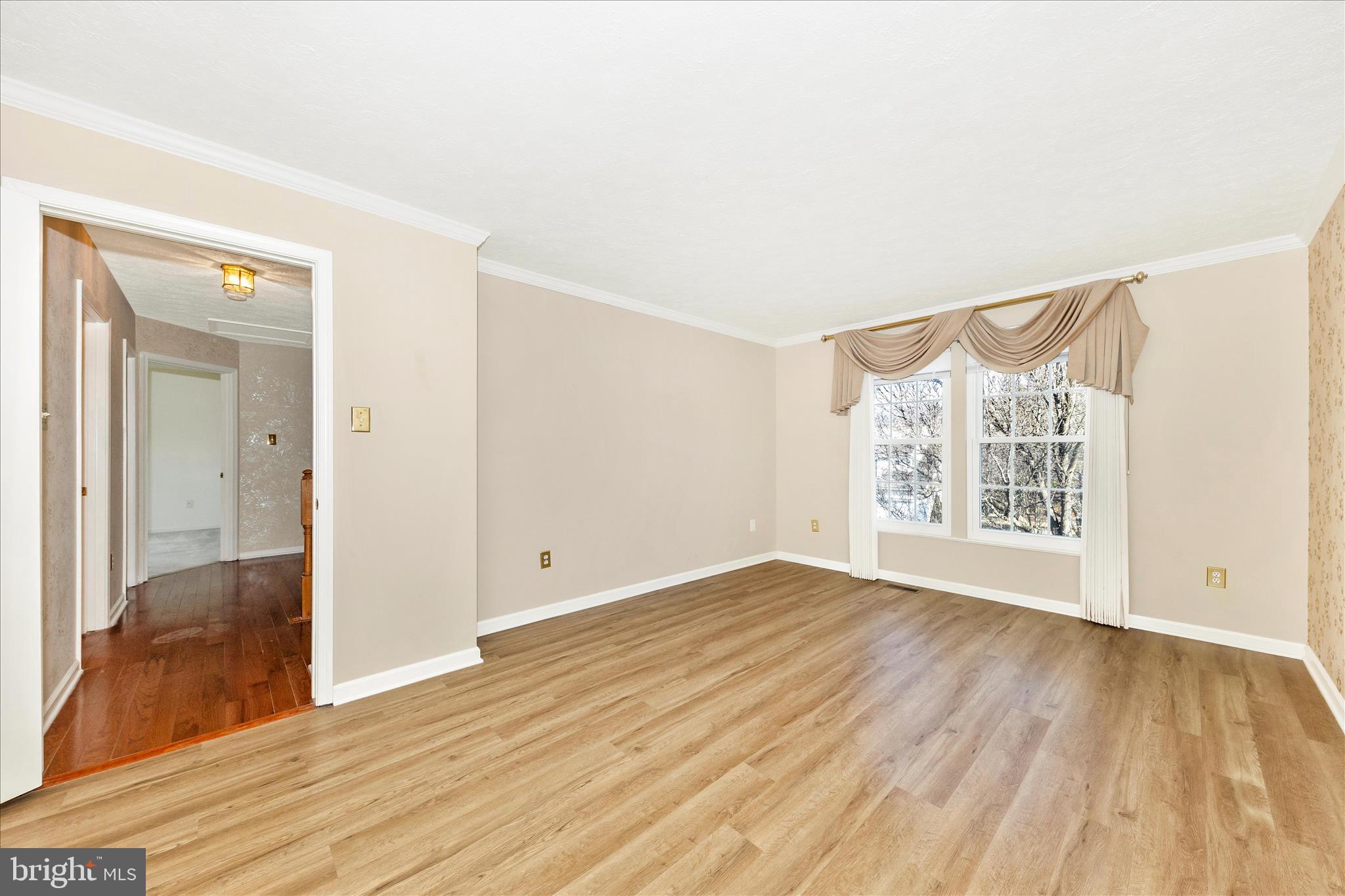 CAMBRIDGE FARMS - Residential