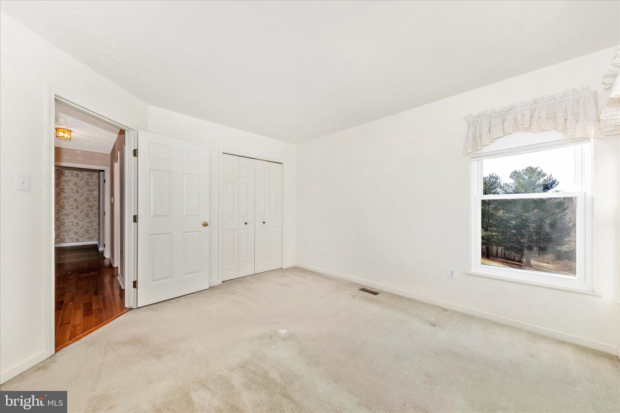 CAMBRIDGE FARMS - Residential