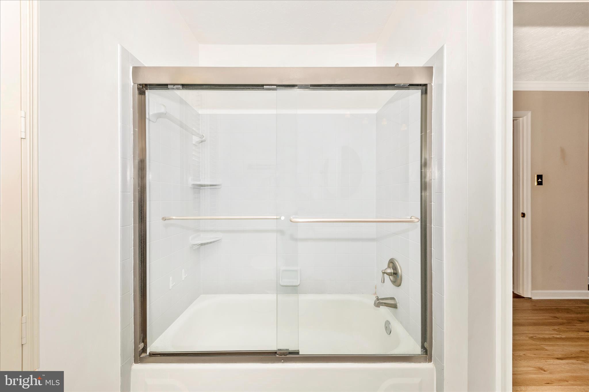 CAMBRIDGE FARMS - Residential