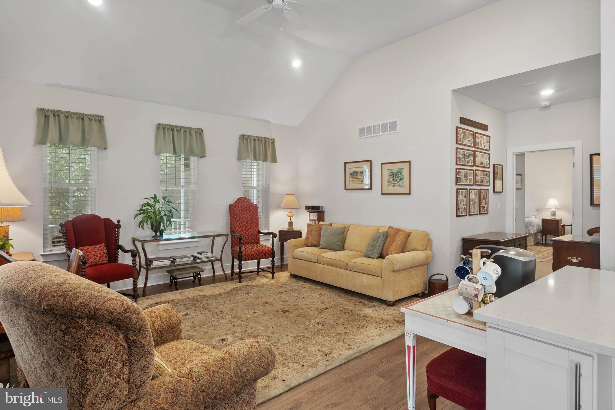 HAWTHORNE - Residential