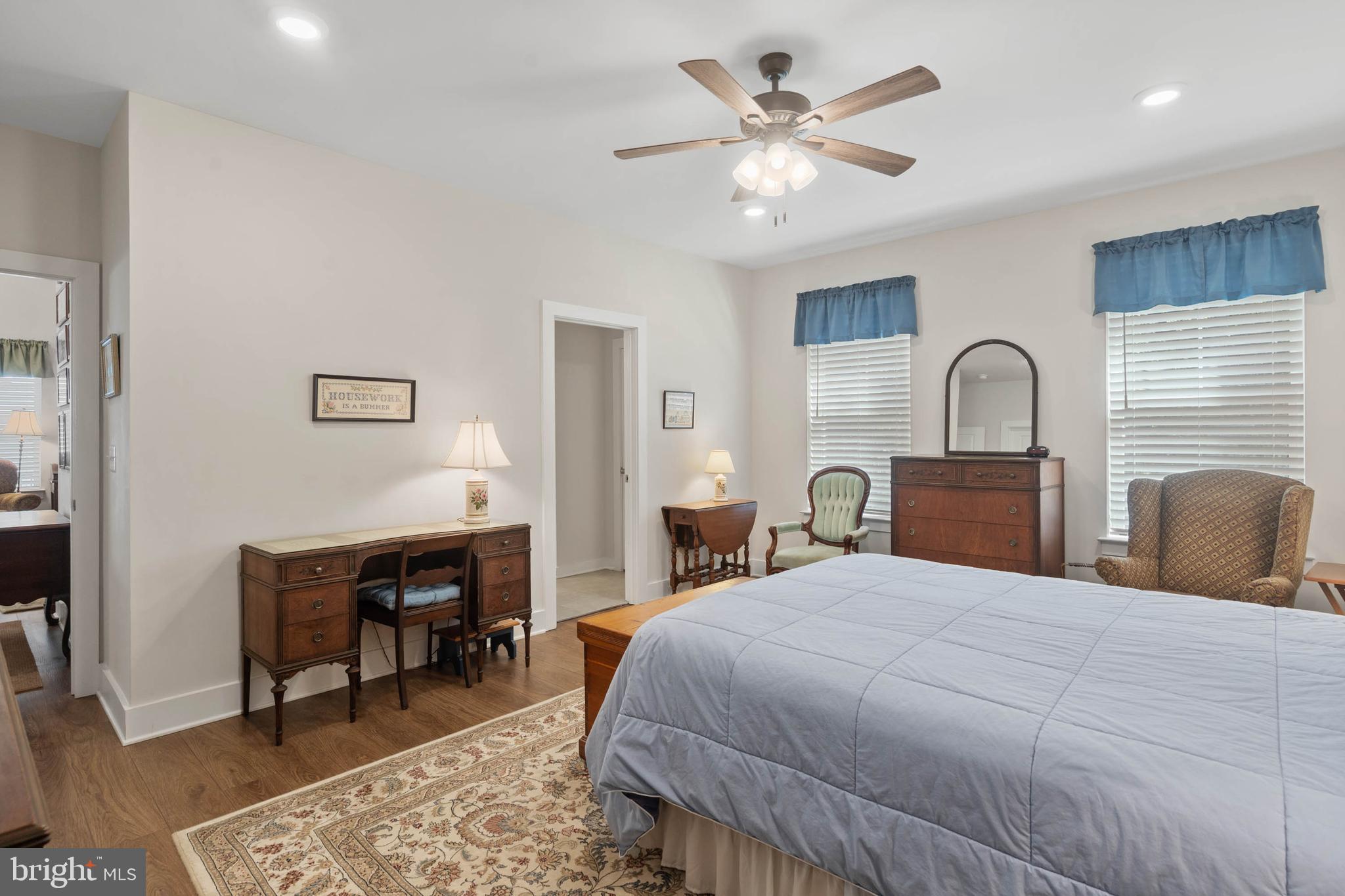 HAWTHORNE - Residential