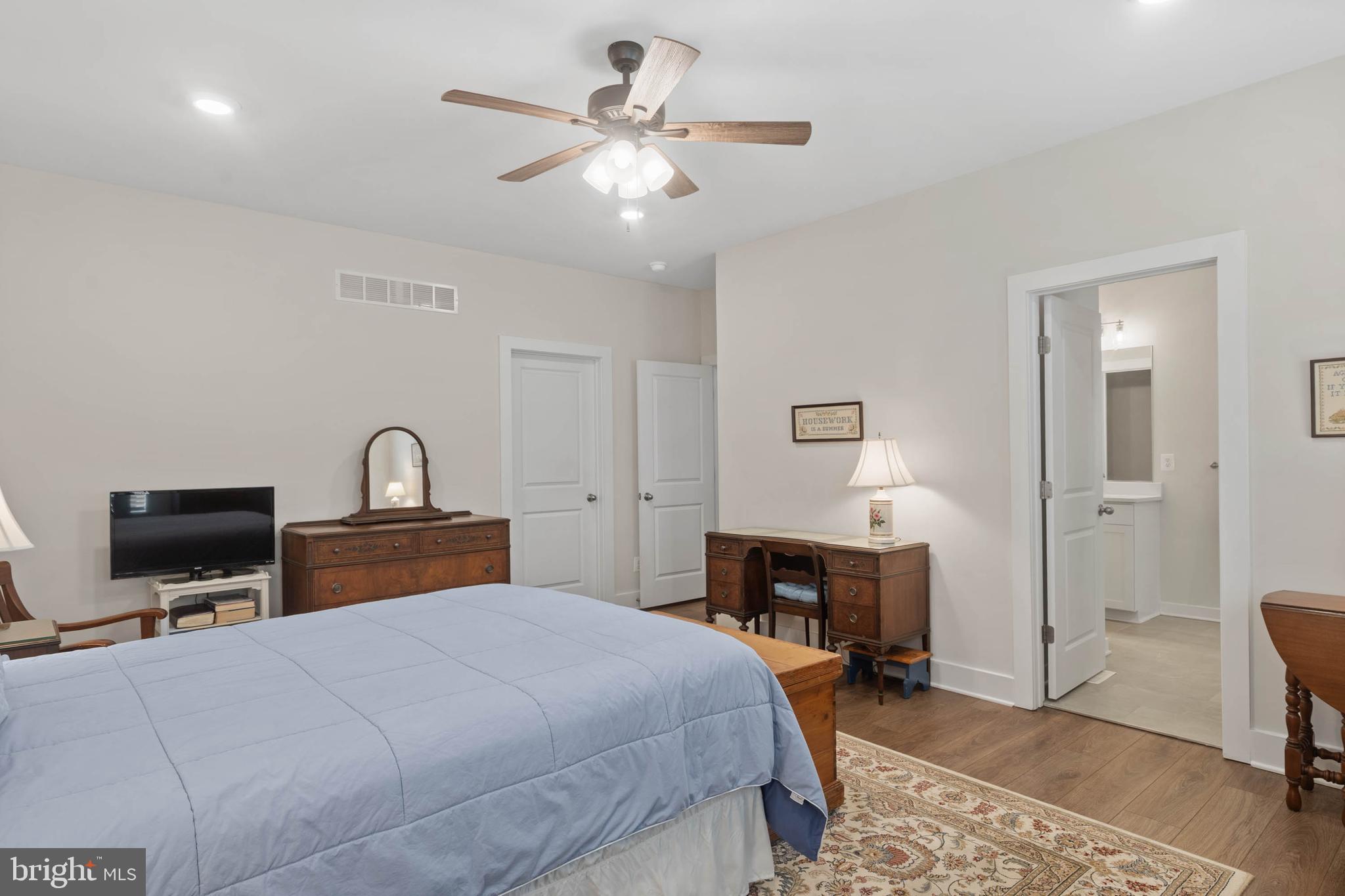 HAWTHORNE - Residential