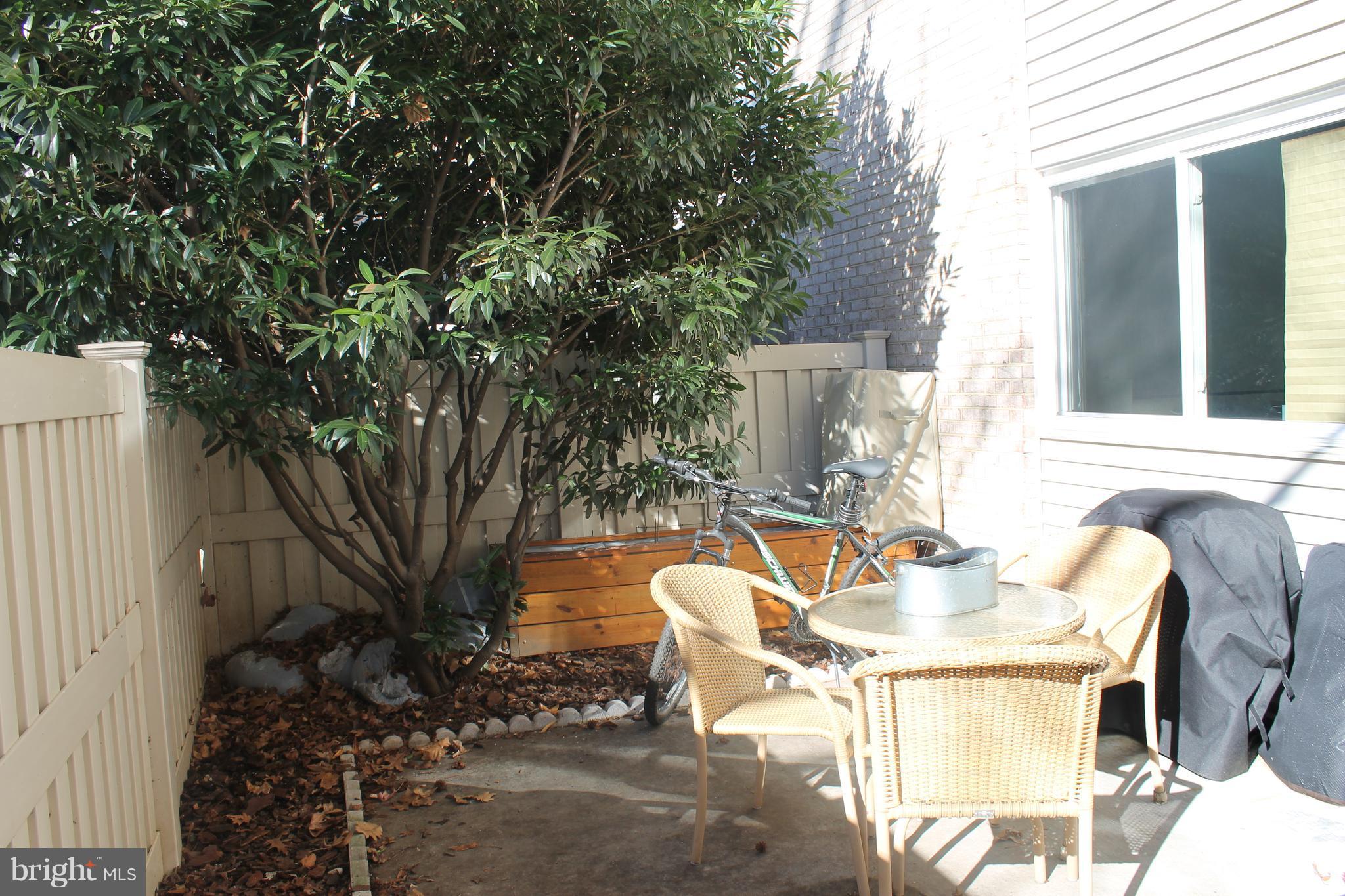 FALLS PLAZA - Residential