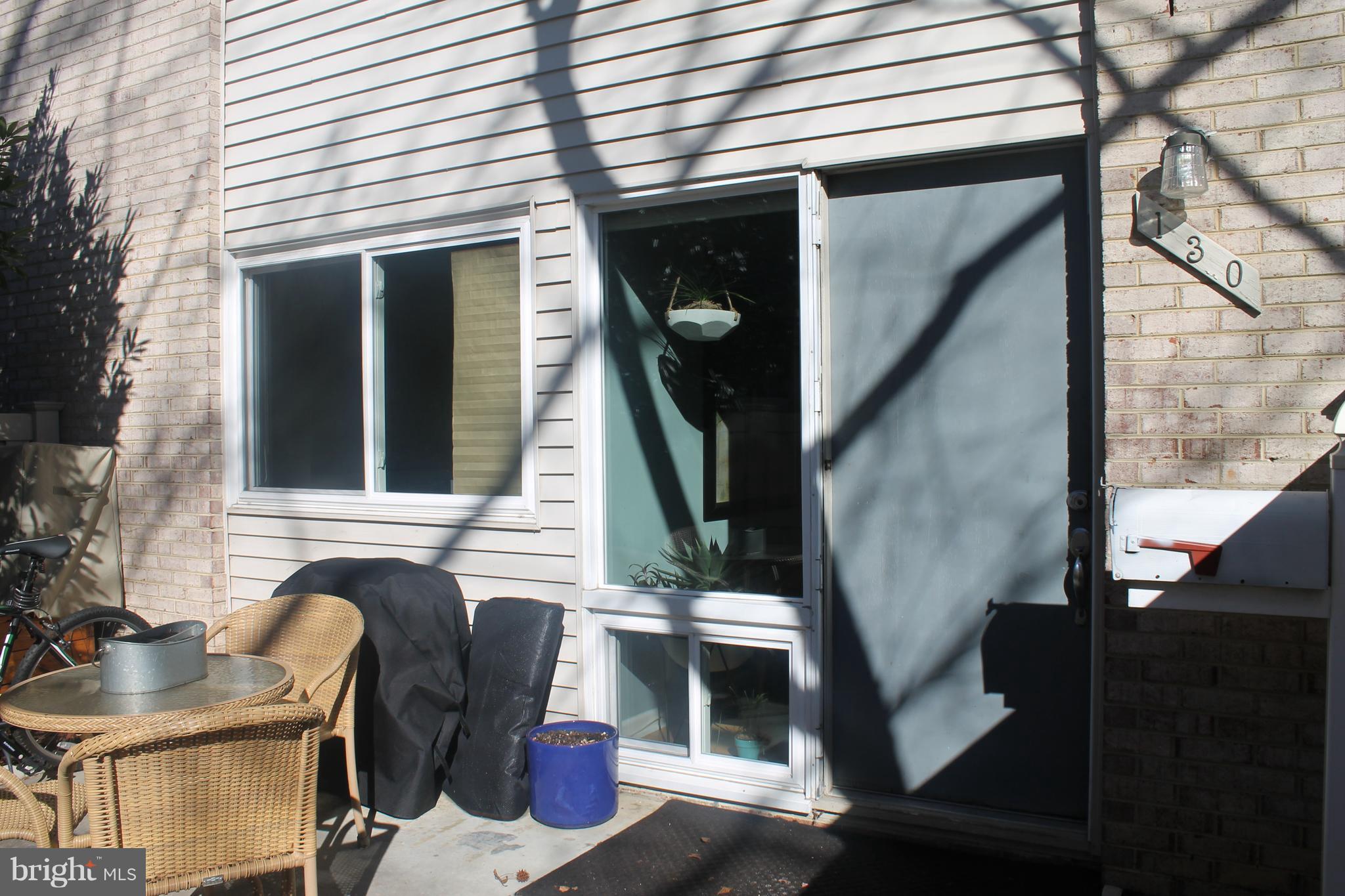 FALLS PLAZA - Residential