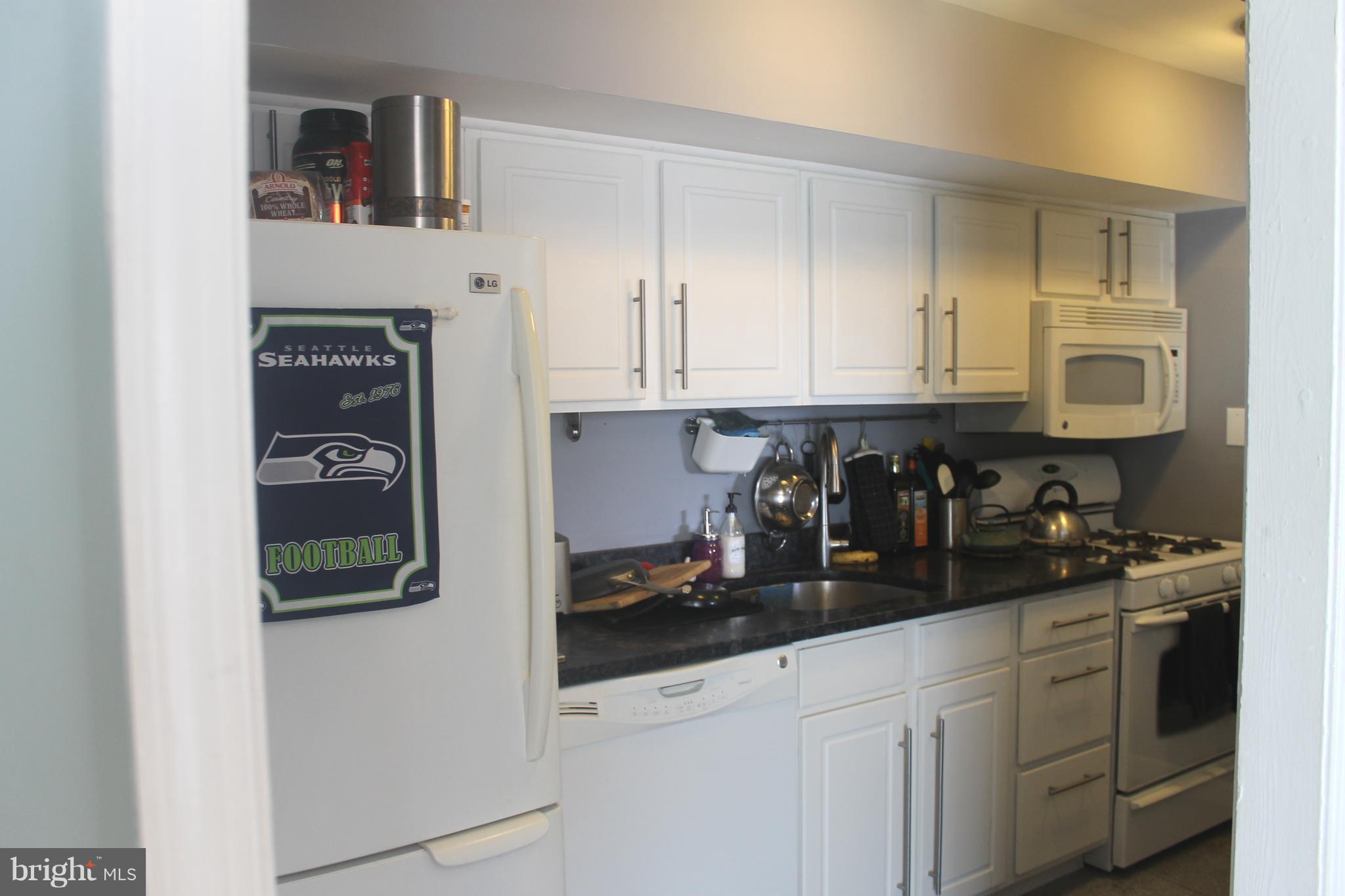 FALLS PLAZA - Residential