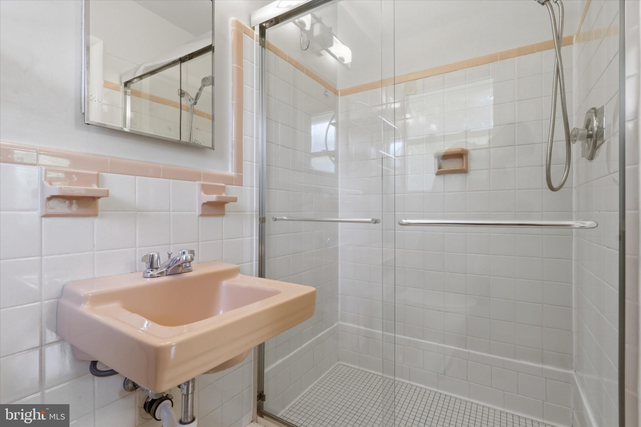 WOODHAVEN - Residential