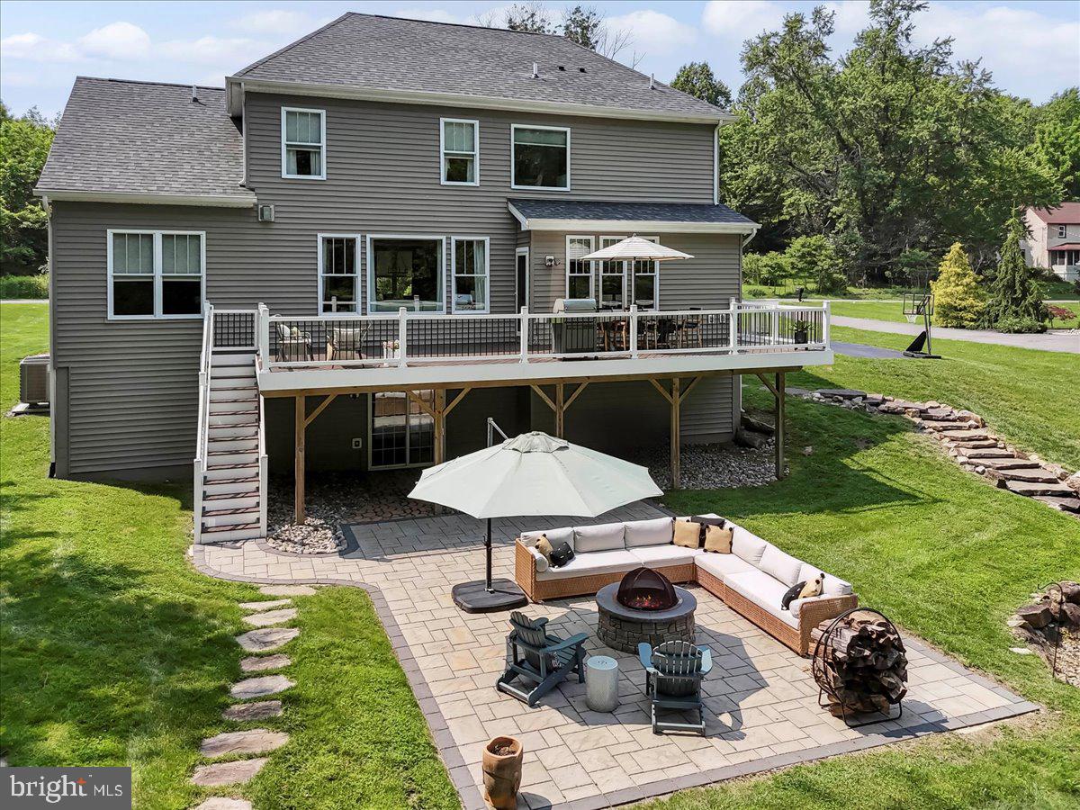 LAUGHEAD LANE - Residential