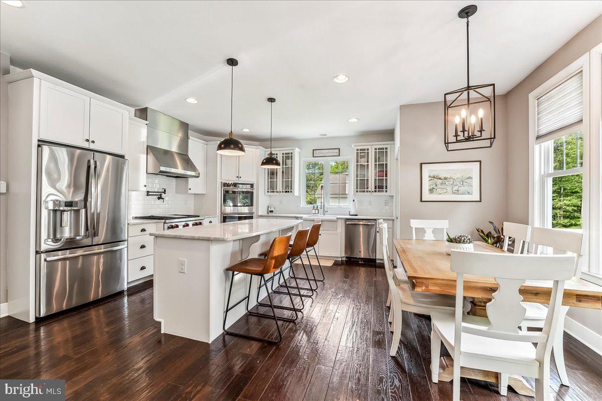 LAUGHEAD LANE - Residential