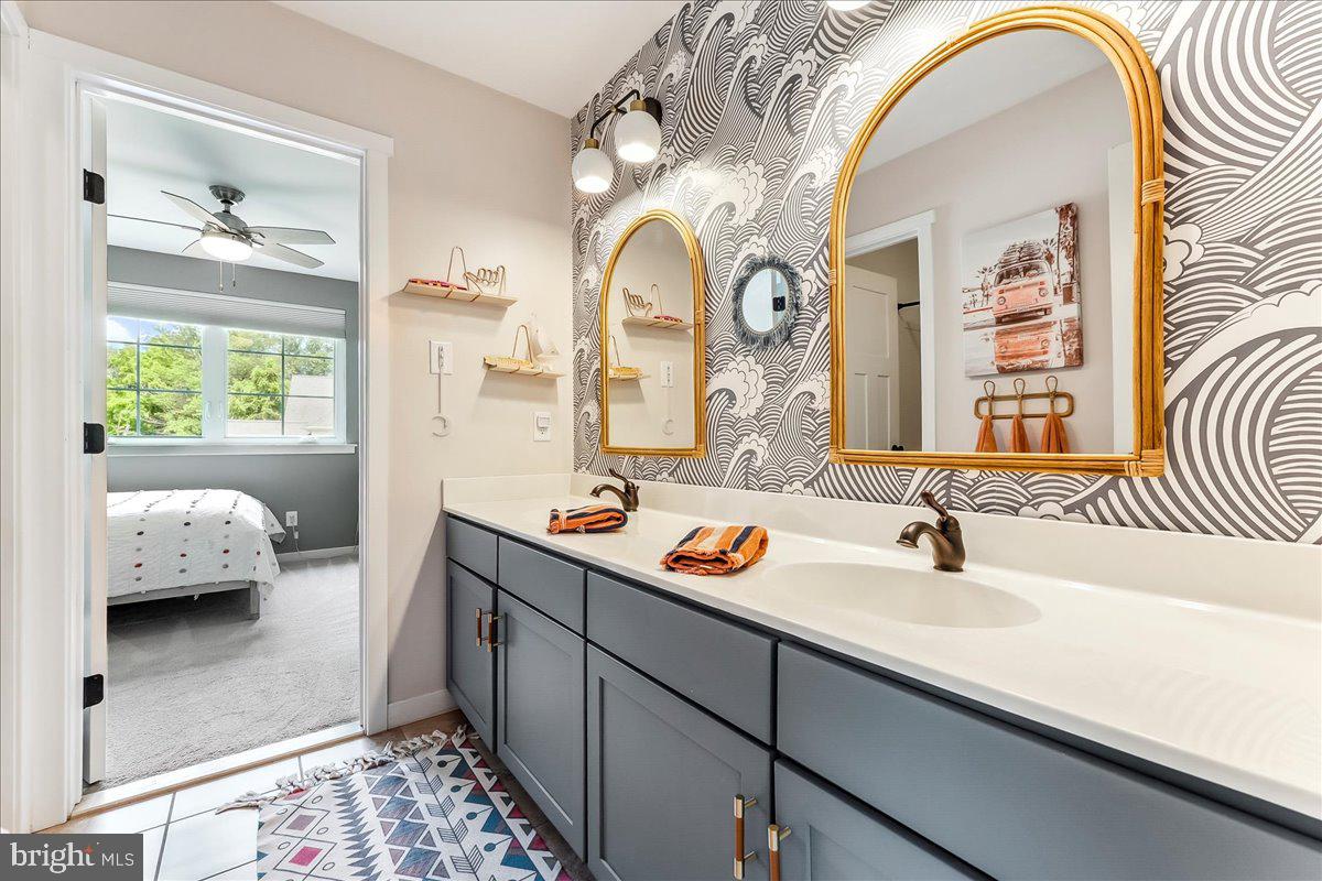 LAUGHEAD LANE - Residential