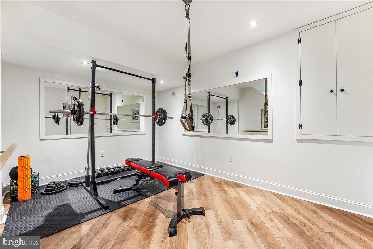 LAUGHEAD LANE - Residential