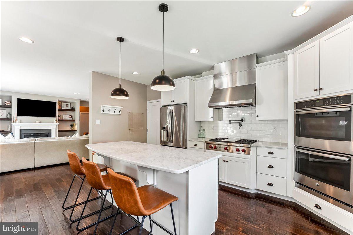 LAUGHEAD LANE - Residential