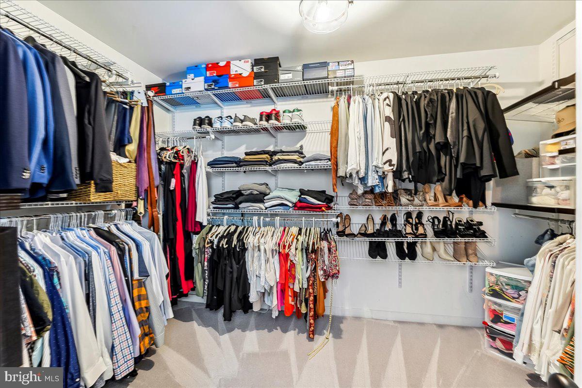 LAUGHEAD LANE - Residential