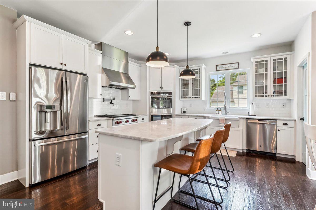 LAUGHEAD LANE - Residential