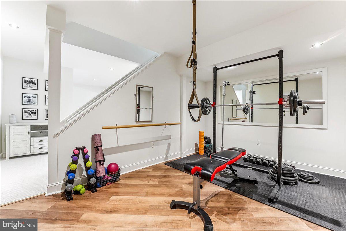 LAUGHEAD LANE - Residential