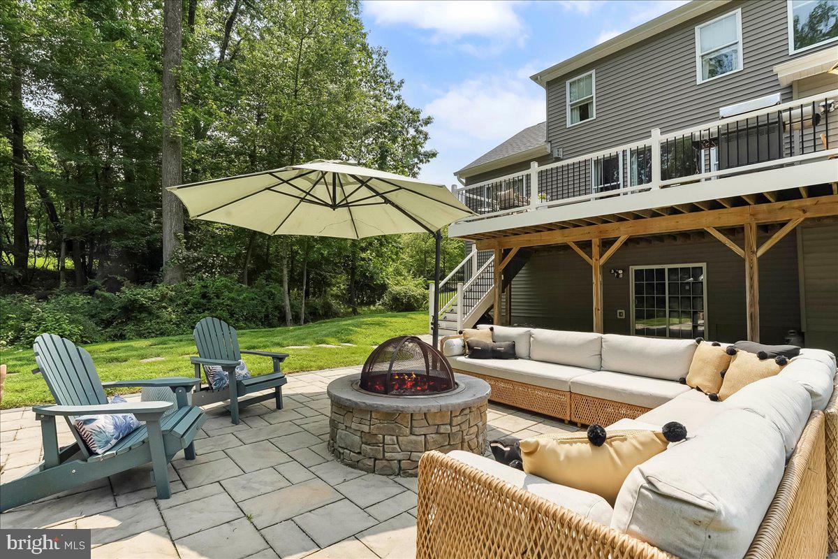 LAUGHEAD LANE - Residential