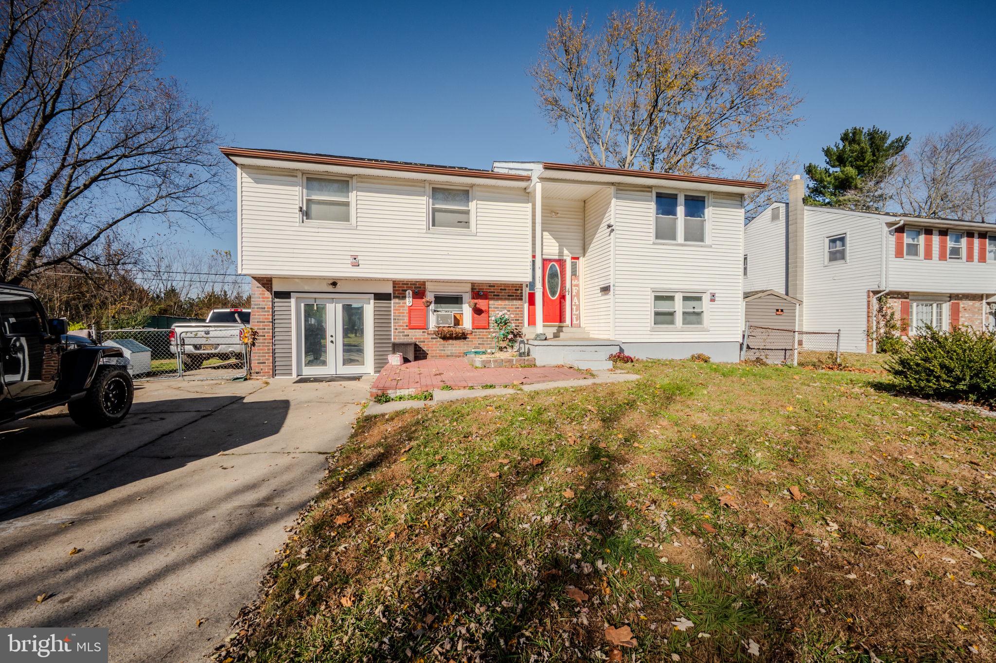 TOWNE POINT - Residential