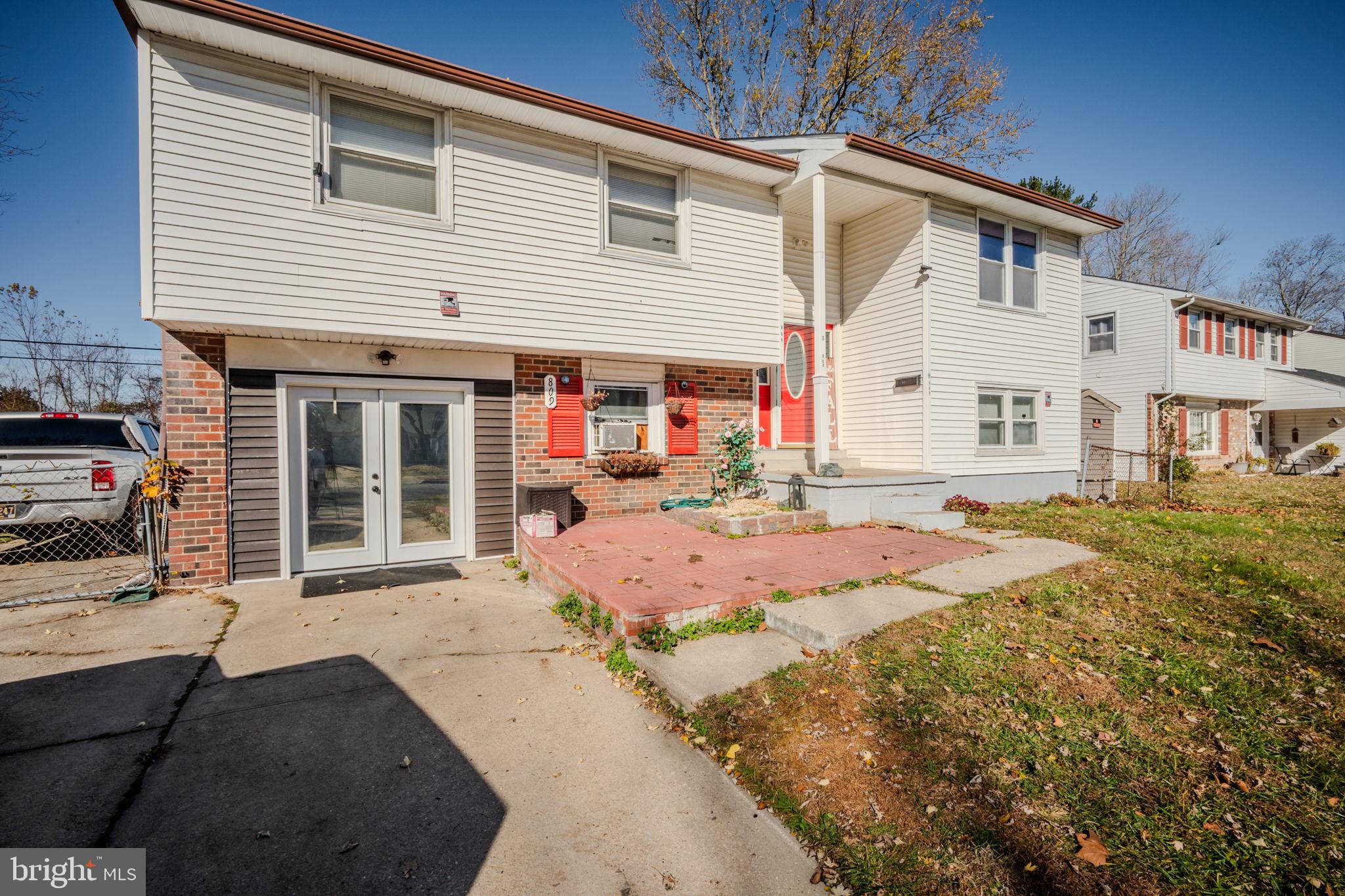 TOWNE POINT - Residential