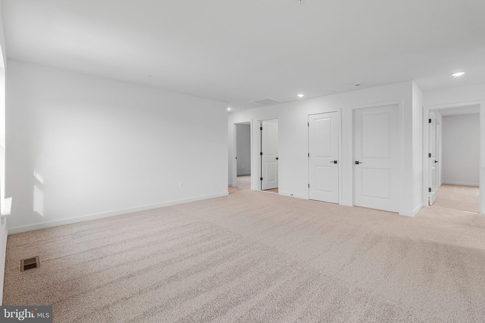 WORTHINGTON GROVE - Residential