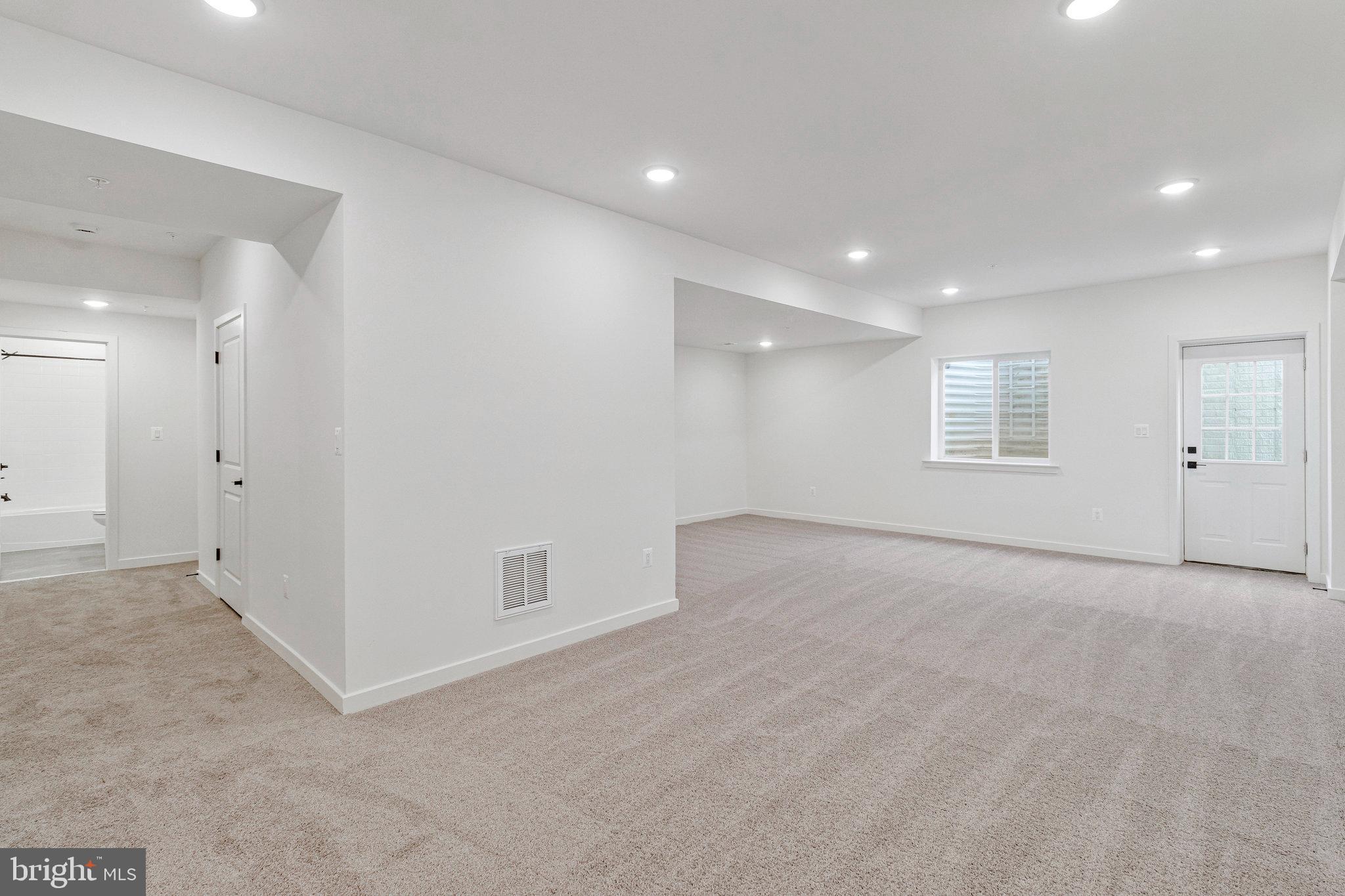 WORTHINGTON GROVE - Residential