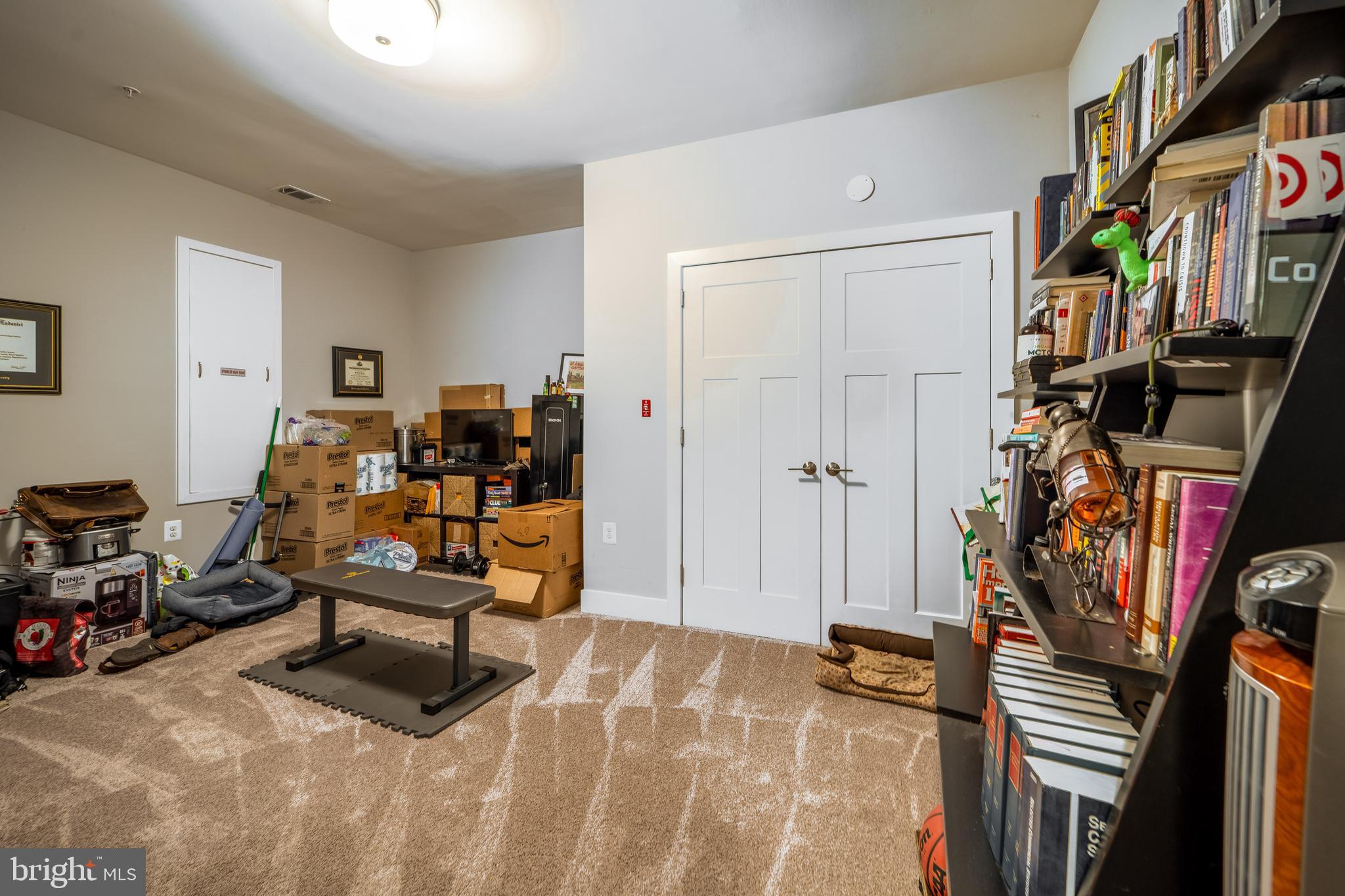 JUNCTION SQUARE - Residential Lease