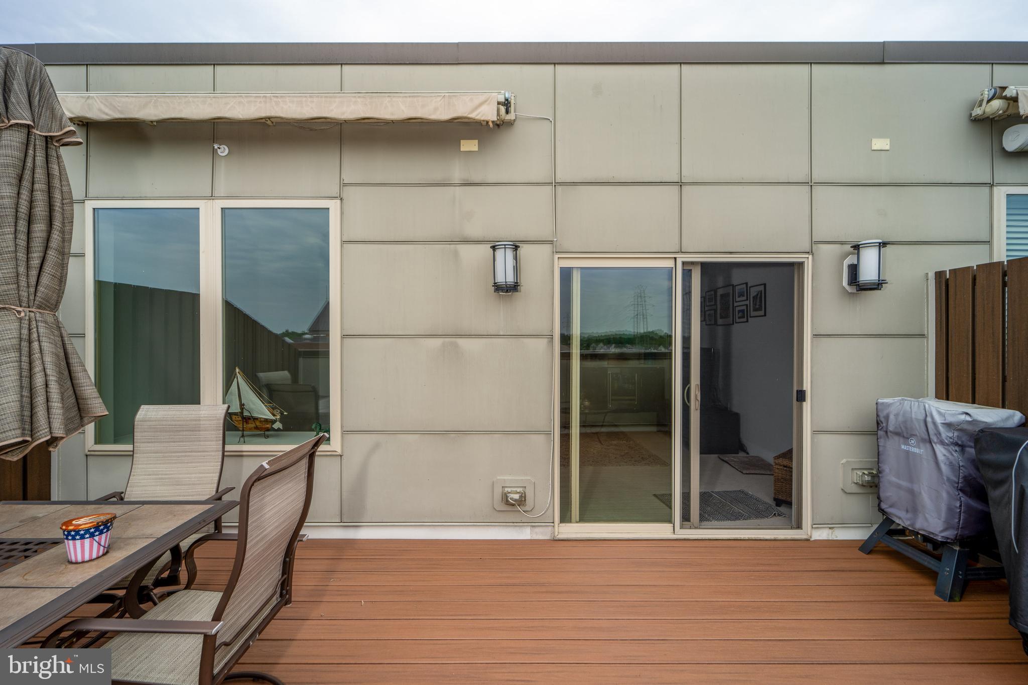 JUNCTION SQUARE - Residential Lease