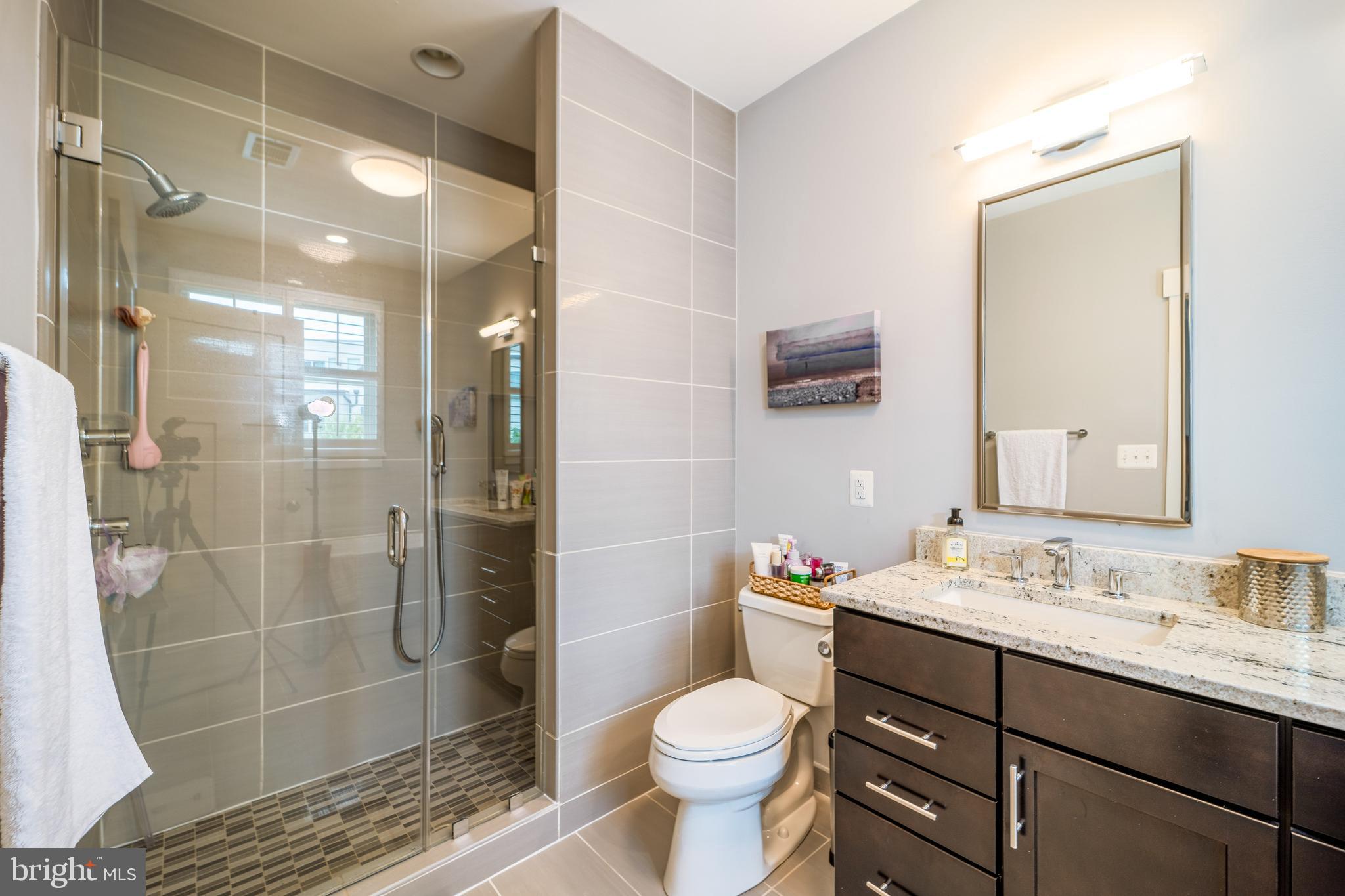 JUNCTION SQUARE - Residential Lease