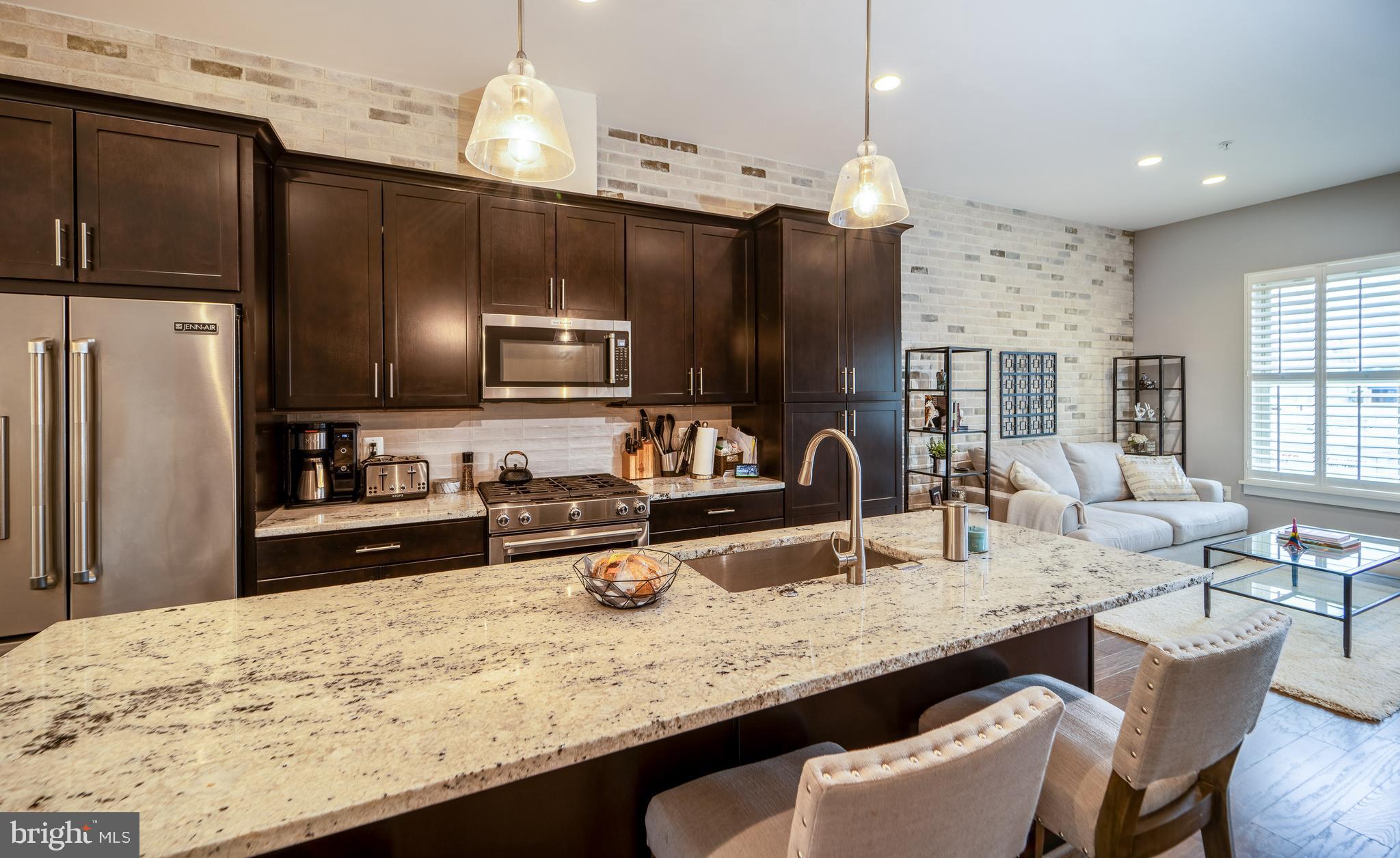 JUNCTION SQUARE - Residential Lease