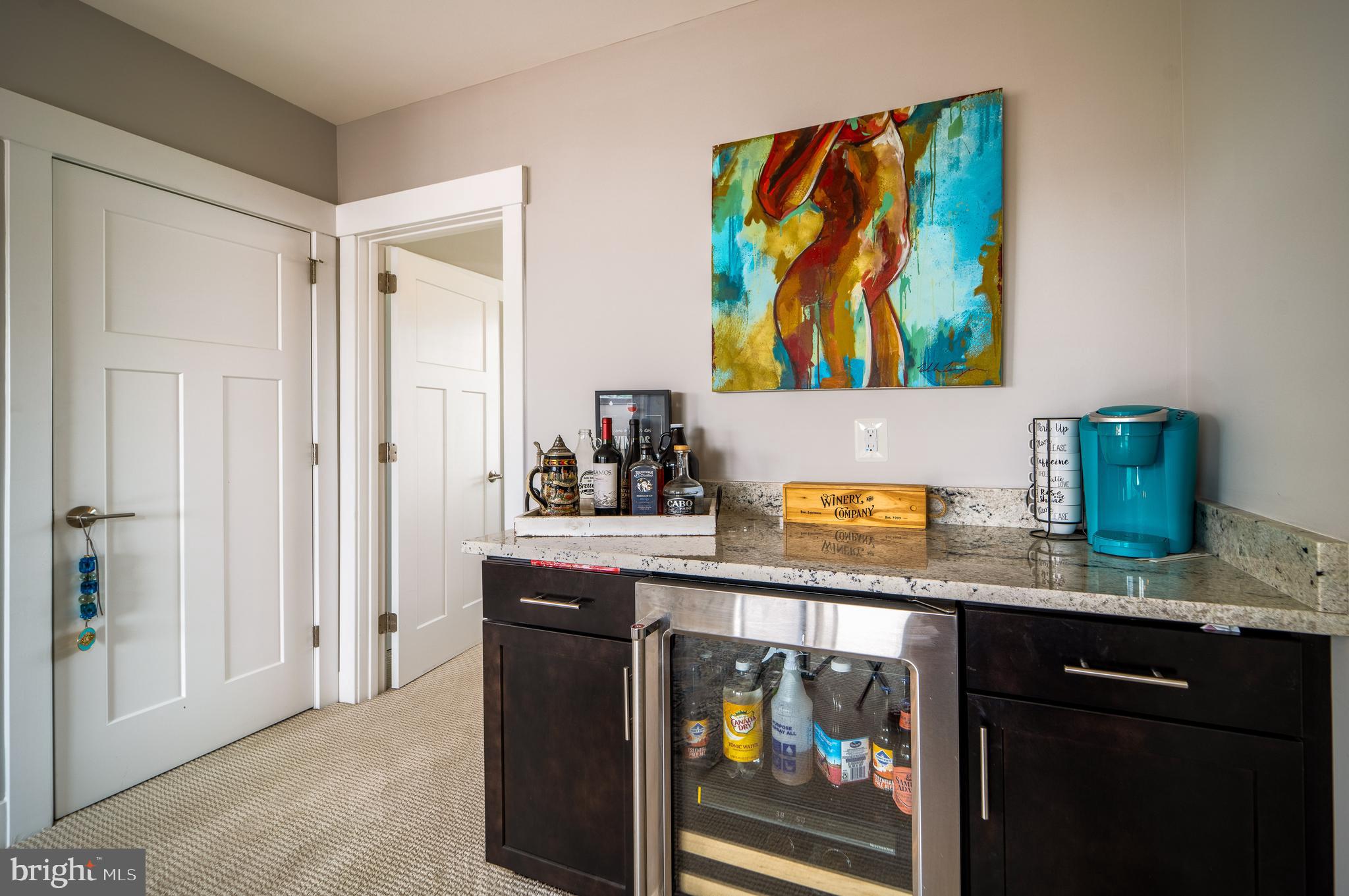 JUNCTION SQUARE - Residential Lease