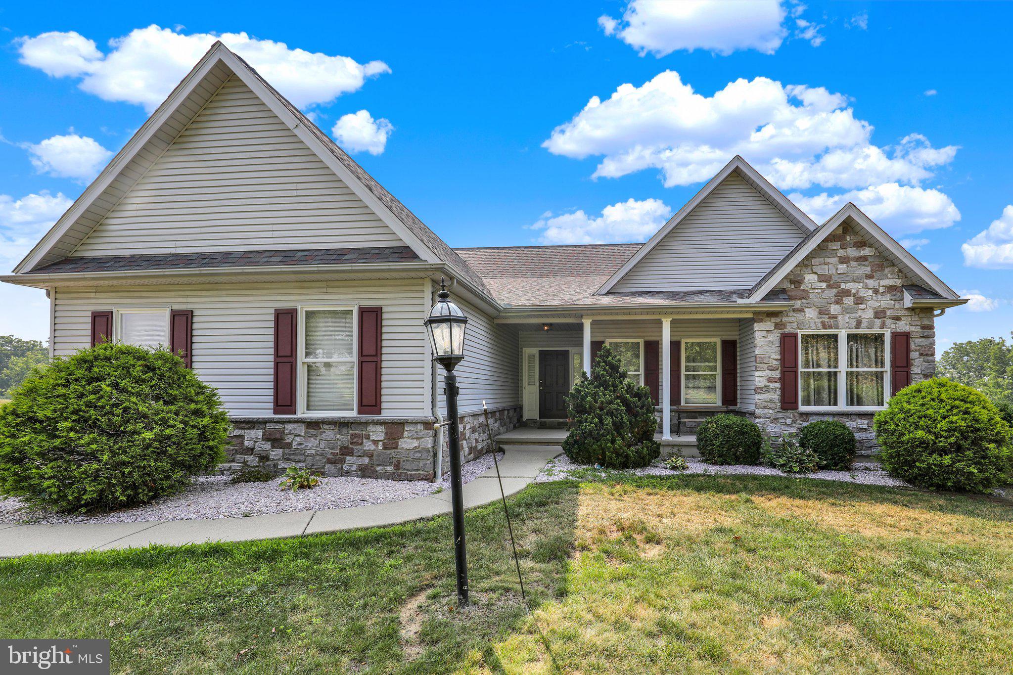 1479 SIEGFRIEDALE ROAD