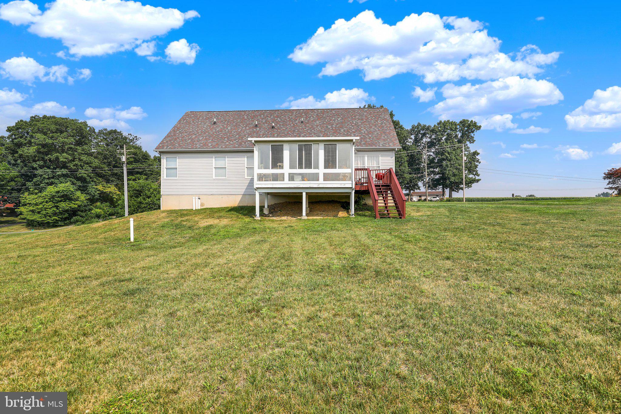 1479 SIEGFRIEDALE ROAD