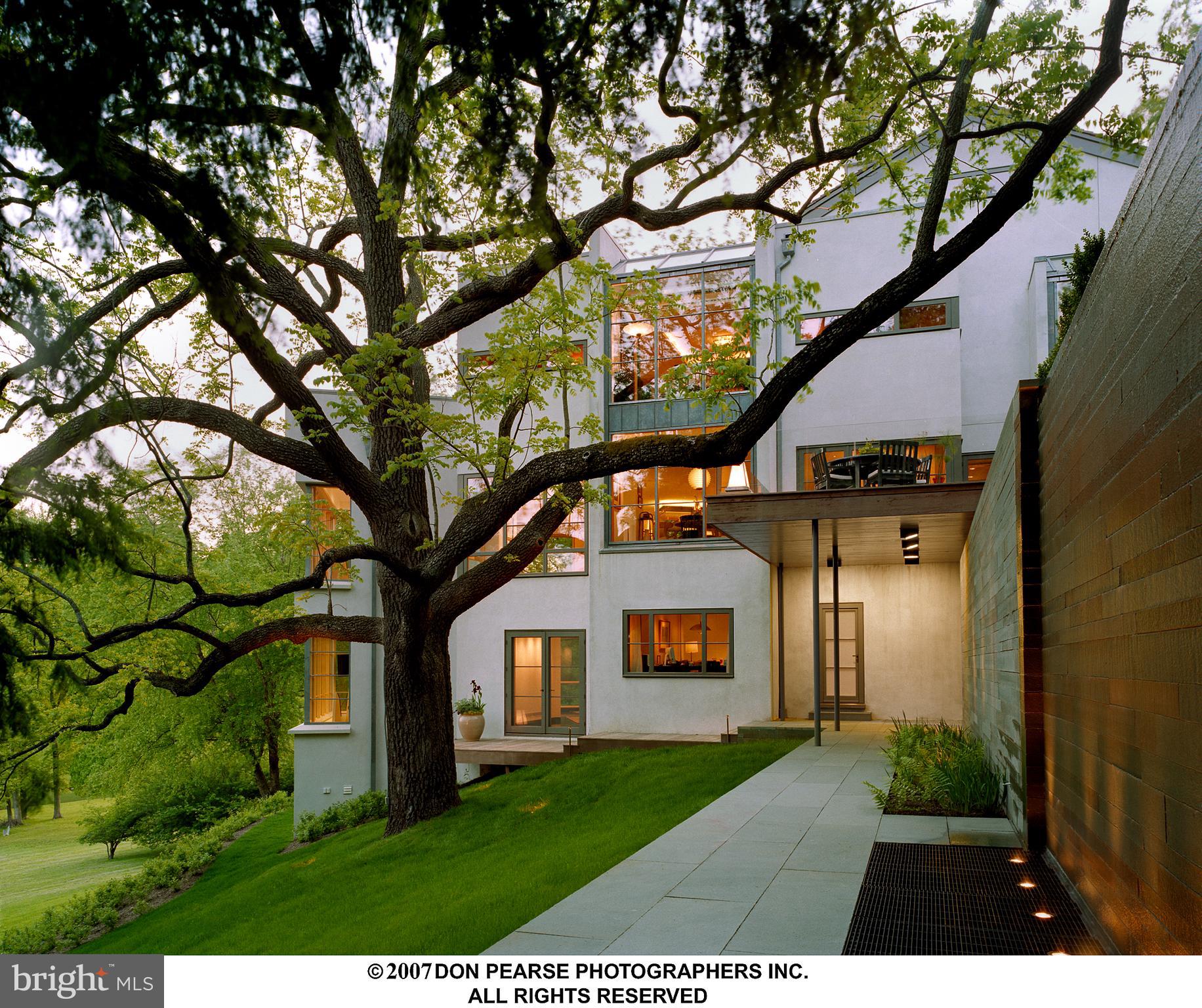 RAVENSCLIFF - Residential