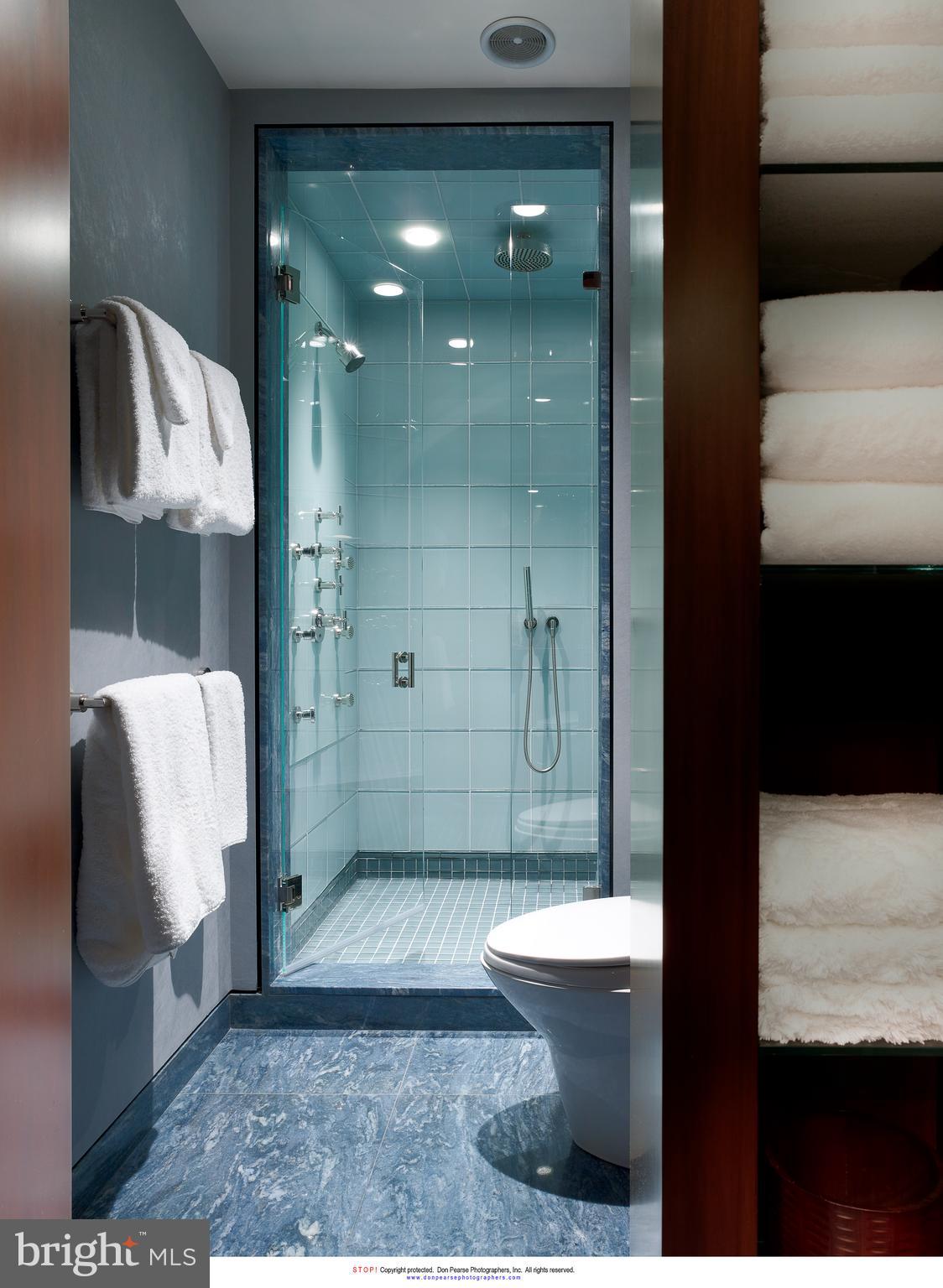 RAVENSCLIFF - Residential