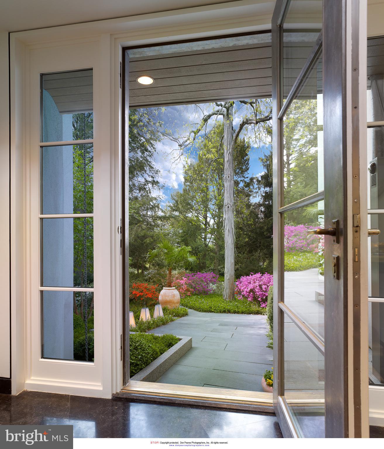 RAVENSCLIFF - Residential