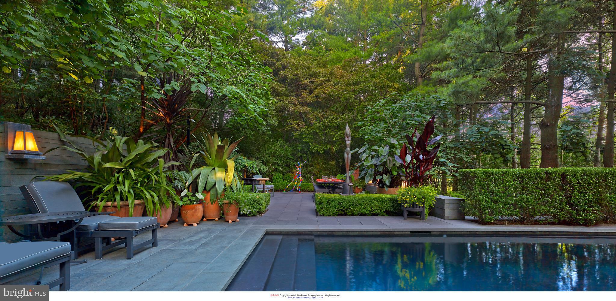 RAVENSCLIFF - Residential